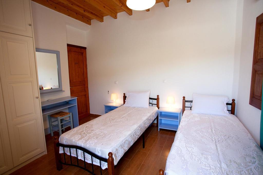 Thea House Patmos Villa Kambos  Bagian luar foto